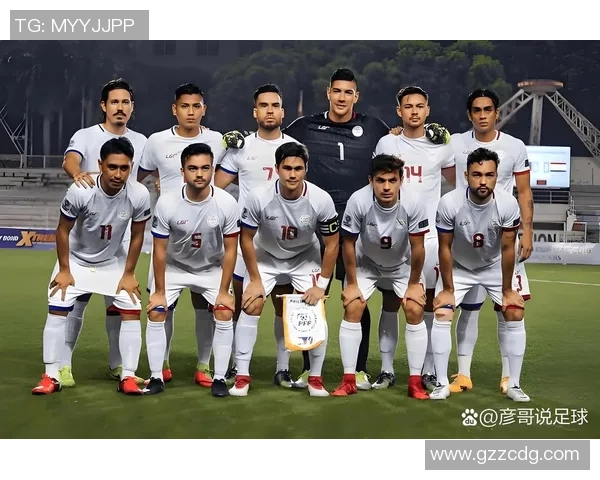 足球明星的生活与娱乐圈：从绿茵场到镜头前的多重面貌揭秘