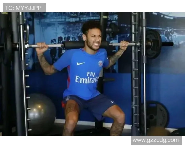 足球巨星更衣室幕后独家实拍 揭秘训练前后的真实一面 足球巨星更衣室幕后独家实拍 揭秘训练前后的真实一面