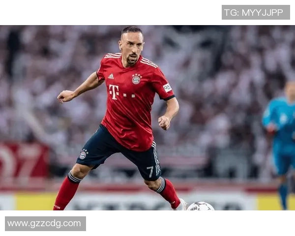 退役足球球星辉煌进球瞬间回顾展现绿茵场永恒传奇风采 退役足球球星辉煌进球瞬间回顾展现绿茵场永恒传奇风采